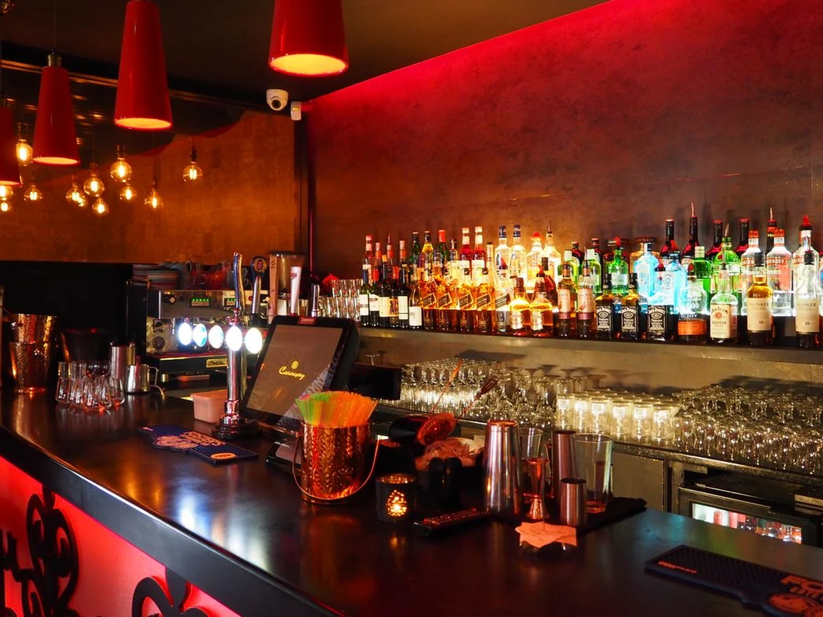 Cours barman Montréal — formation Permis d'alcool et service responsable des spiritueux